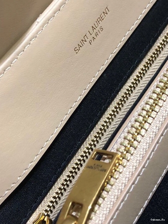 YSL LOULOU MEDIUM 0816